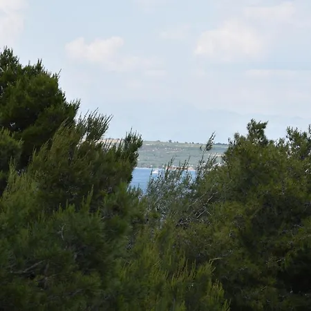 Beachfront - Vali Tkon