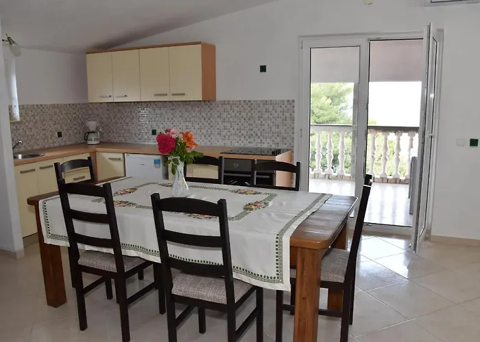 Appartamento Beachfront - Vali *