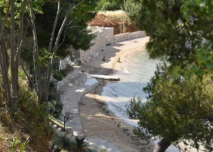 Appartamento Beachfront - Vali Tkon