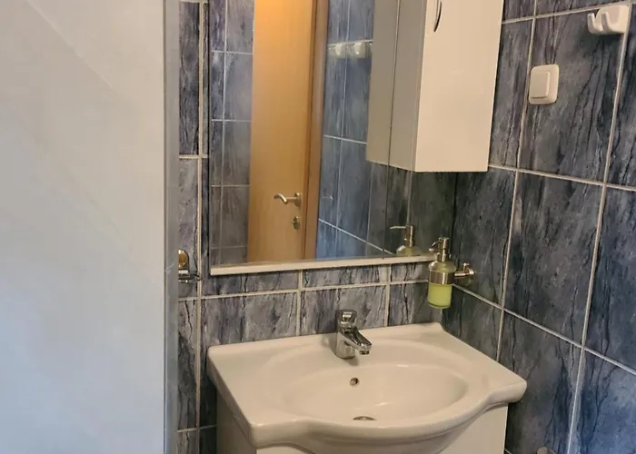 Beachfront - Vali * Tkon