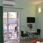 Beachfront - Vali Appartamento *