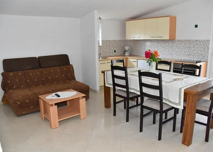 Beachfront - Vali * Tkon