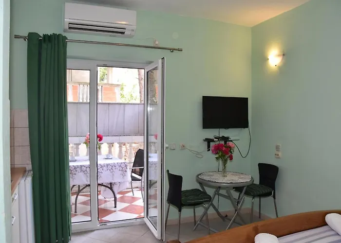 Beachfront - Vali Apartman *