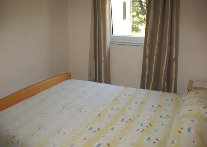 Beachfront - Vali Apartman *