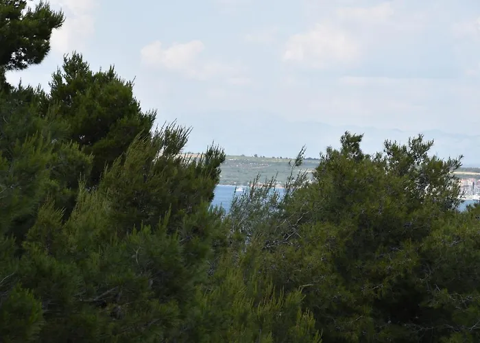 Beachfront - Vali Tkon